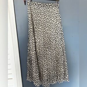 Black and White Pleated Floral Maxi Skirt